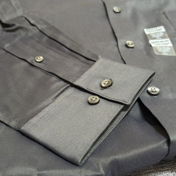 Van Heusen Dress Shirt Regular Fit Ultra Wrinkle Free Flex Collar Stretch, XL - Picture 2 of 6